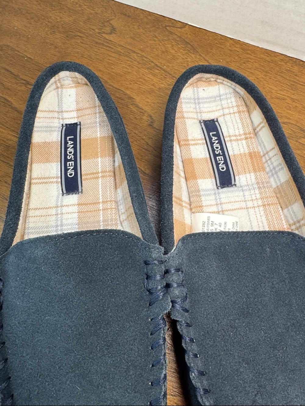 NWOT Lands End Suede Slip-on Moccasin Mules Hard-sole Slippers Navy, Womens 9 - Picture 4 of 13